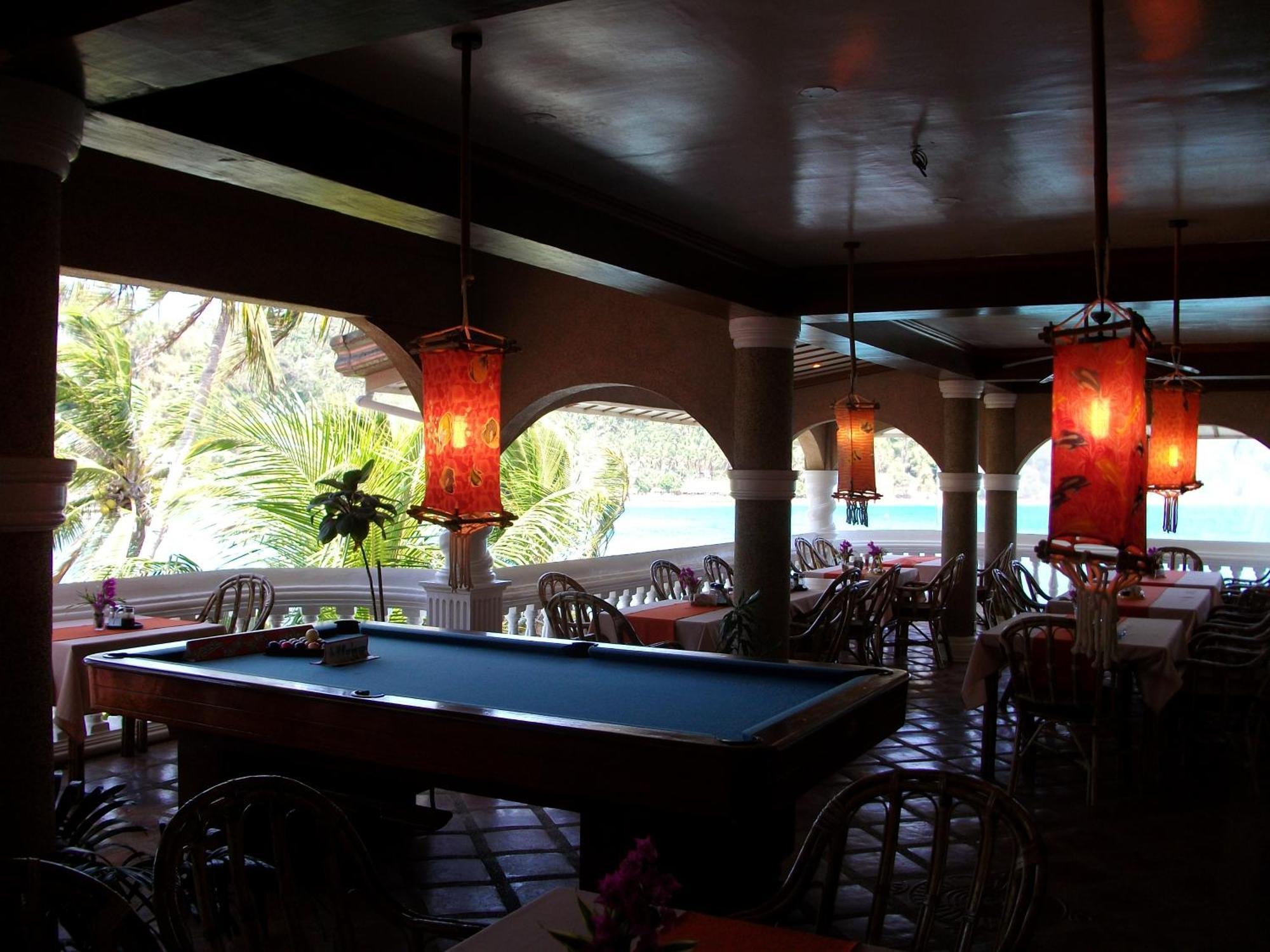 Blue Crystal Beach Resort Puerto Galera Luaran gambar