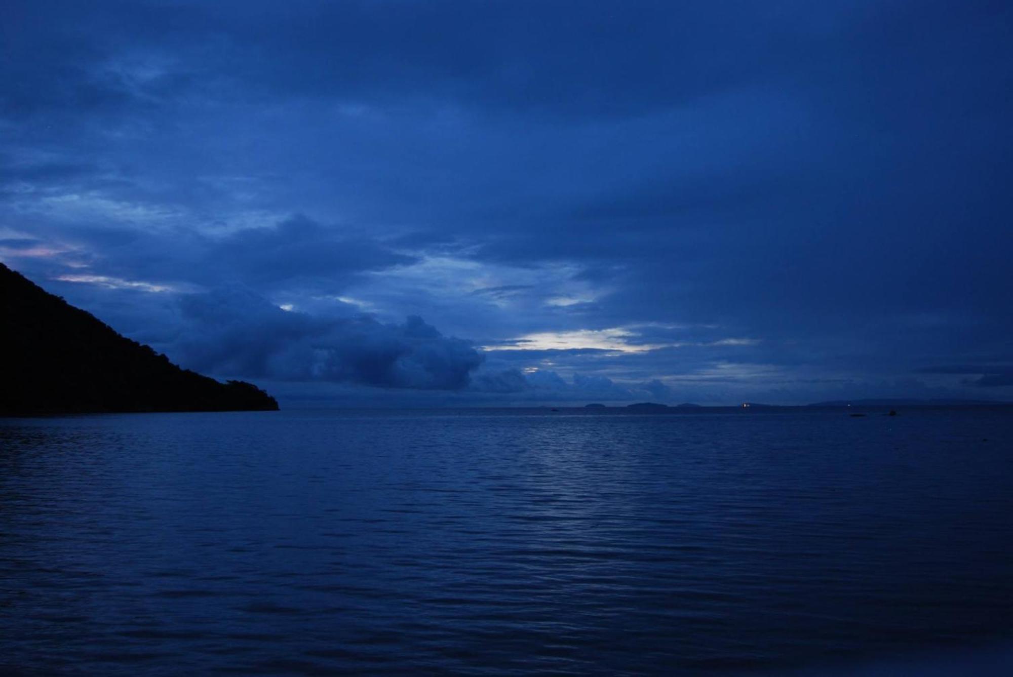 Blue Crystal Beach Resort Puerto Galera Luaran gambar