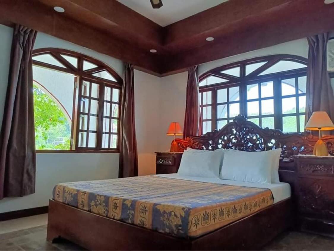 Blue Crystal Beach Resort Puerto Galera Luaran gambar