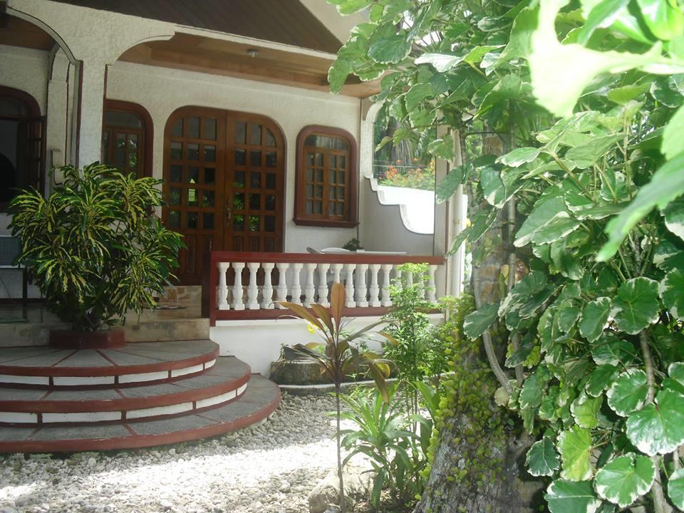 Blue Crystal Beach Resort Puerto Galera Luaran gambar