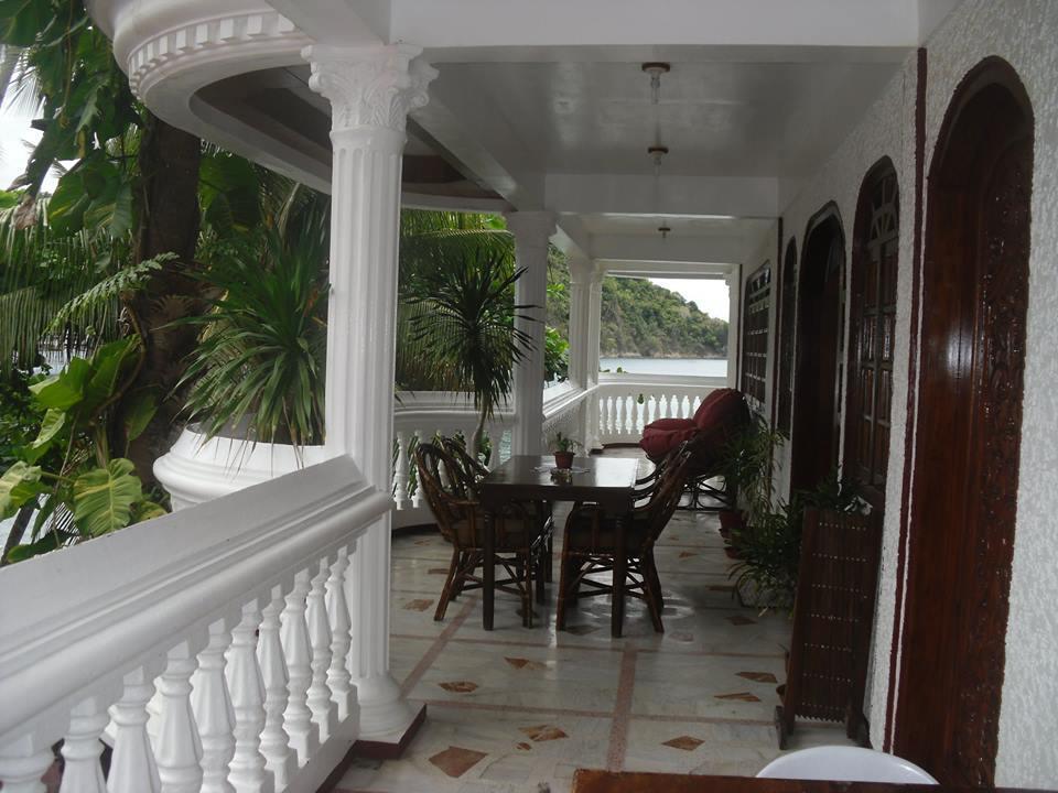Blue Crystal Beach Resort Puerto Galera Luaran gambar