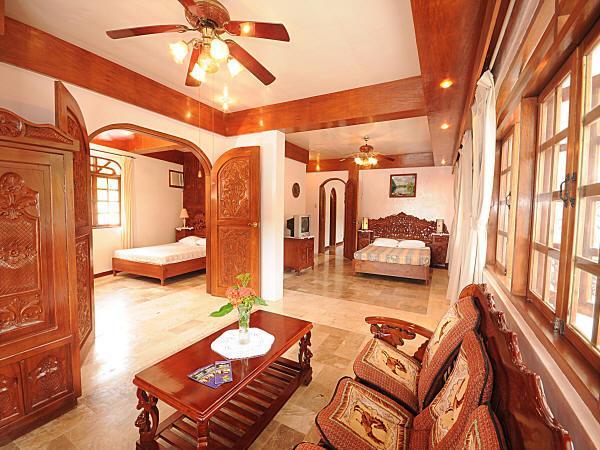 Blue Crystal Beach Resort Puerto Galera Luaran gambar
